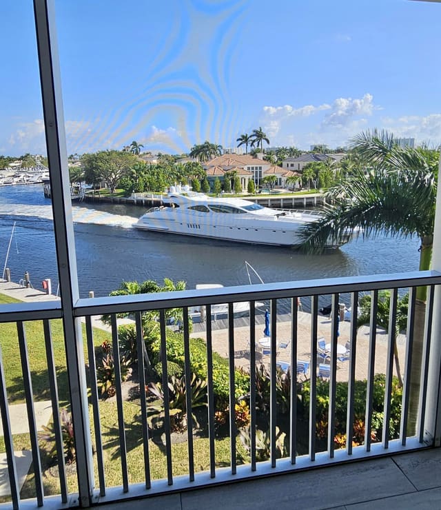 390 N Federal Highway 404, sold in River House Towers Condo, Deerfield Beach, FL