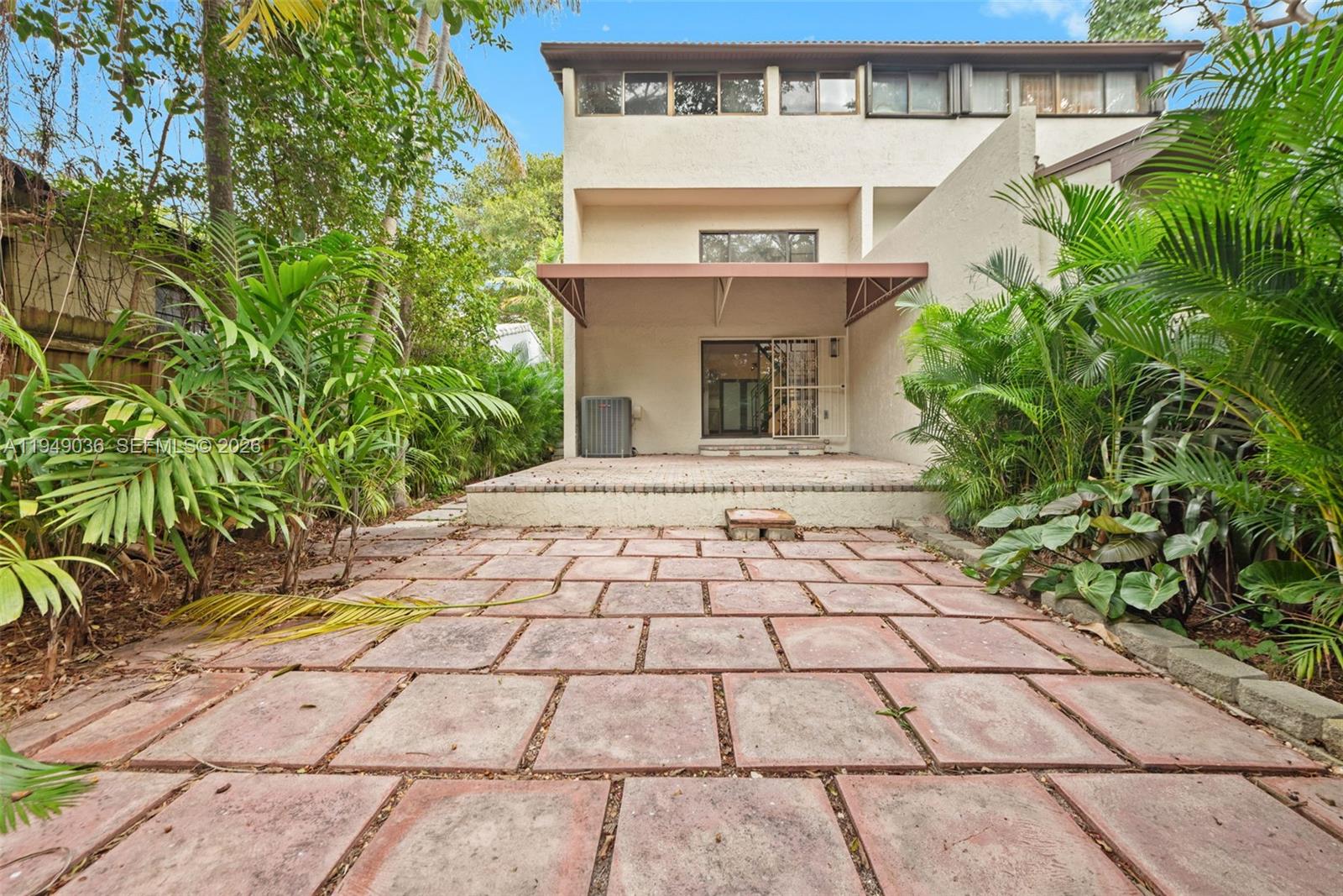 3076 Mcdonald Street B, Miami, FL 33133