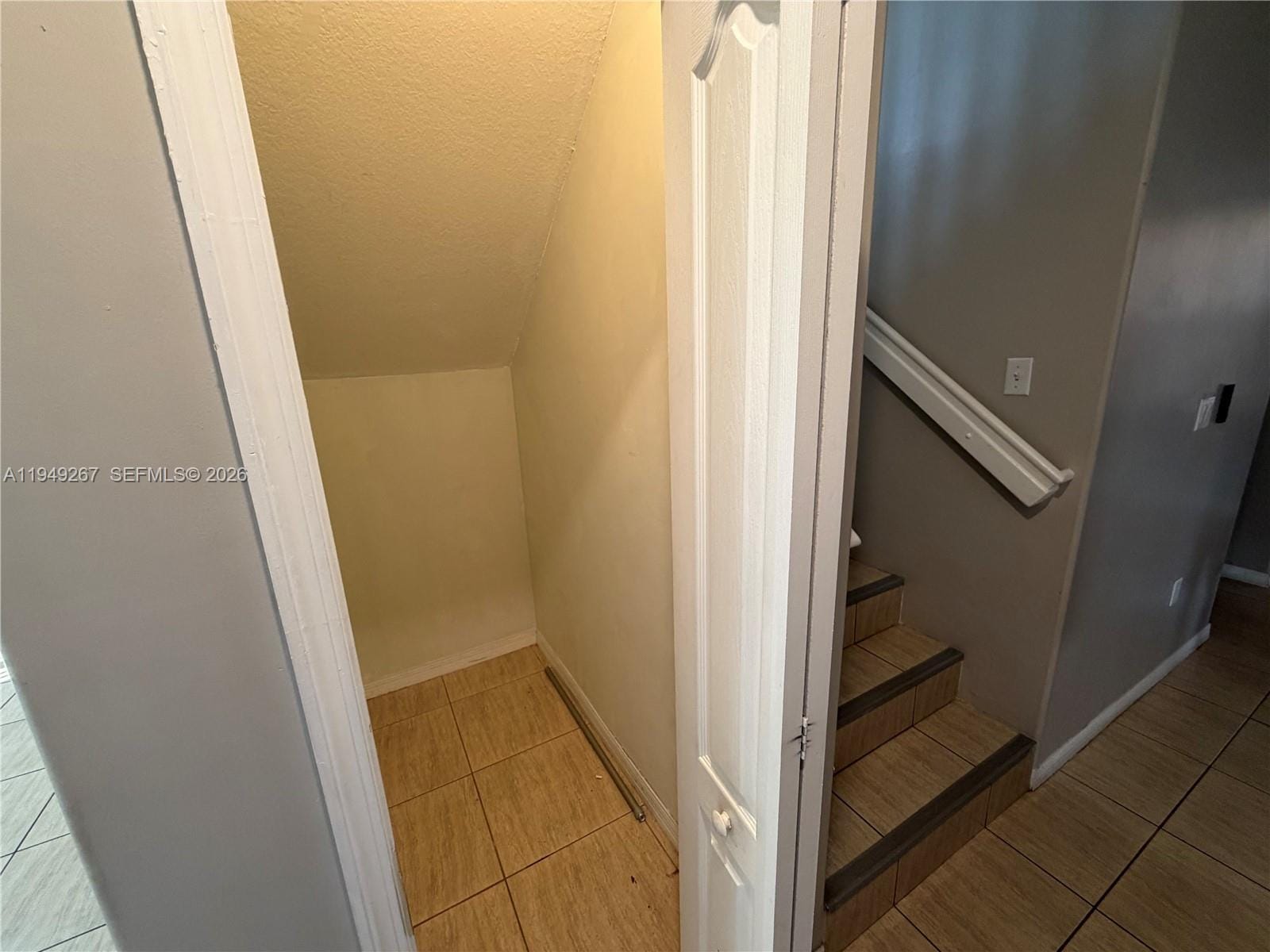15364 SW 32nd Terrace, Miami, FL 33185 photo 16