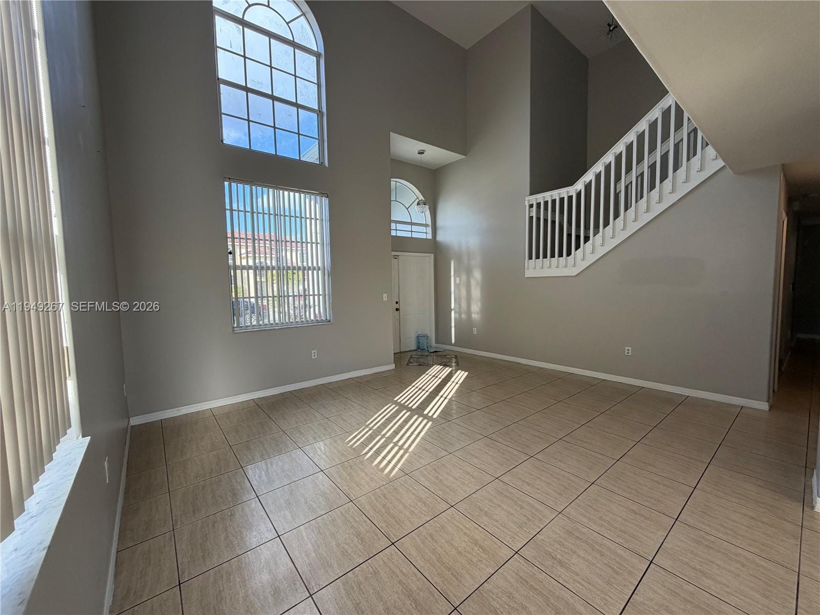 15364 SW 32nd Terrace — photo 4