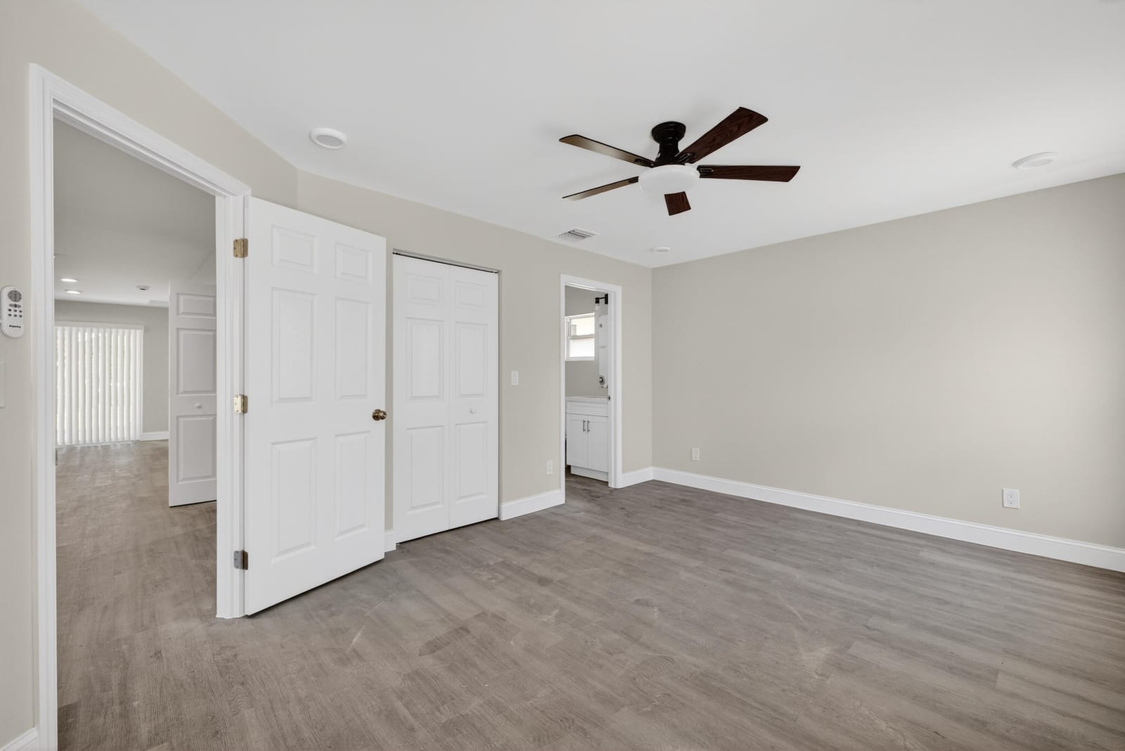 706 Dundas Court, Fort Pierce, FL 34950 photo 18