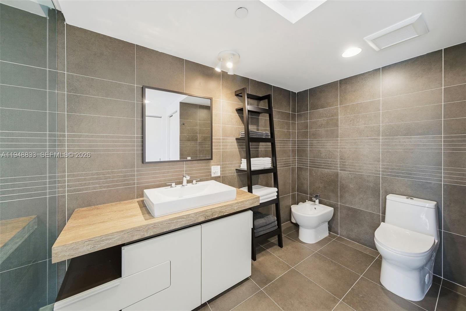2155 Washington Court 303, Miami Beach, FL 33139 photo 15