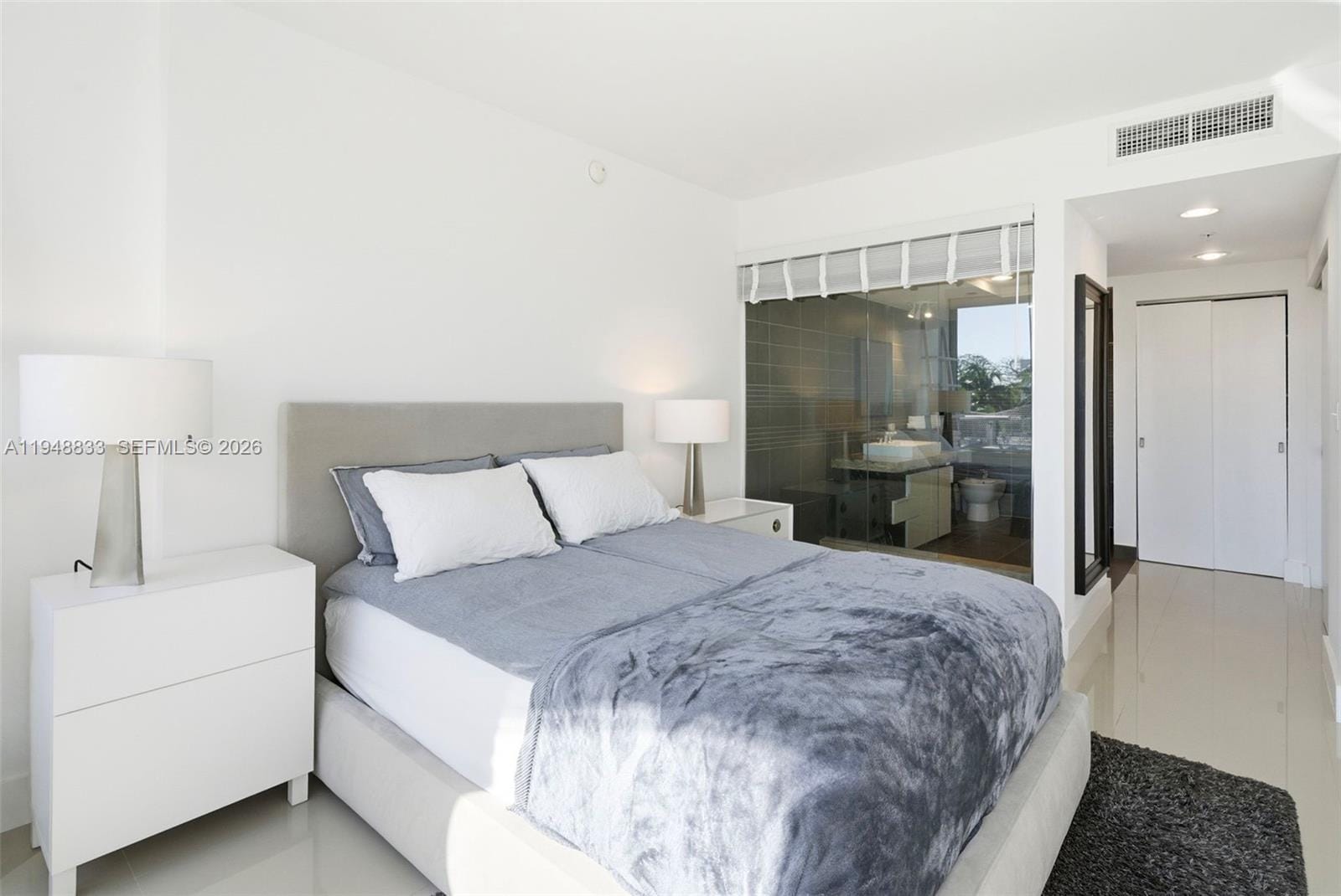 2155 Washington Court 303, Miami Beach, FL 33139 photo 17