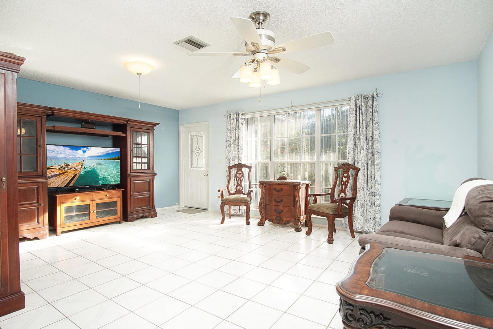 205 NE Ardsley Drive, Port St. Lucie, FL 34983 photo 5
