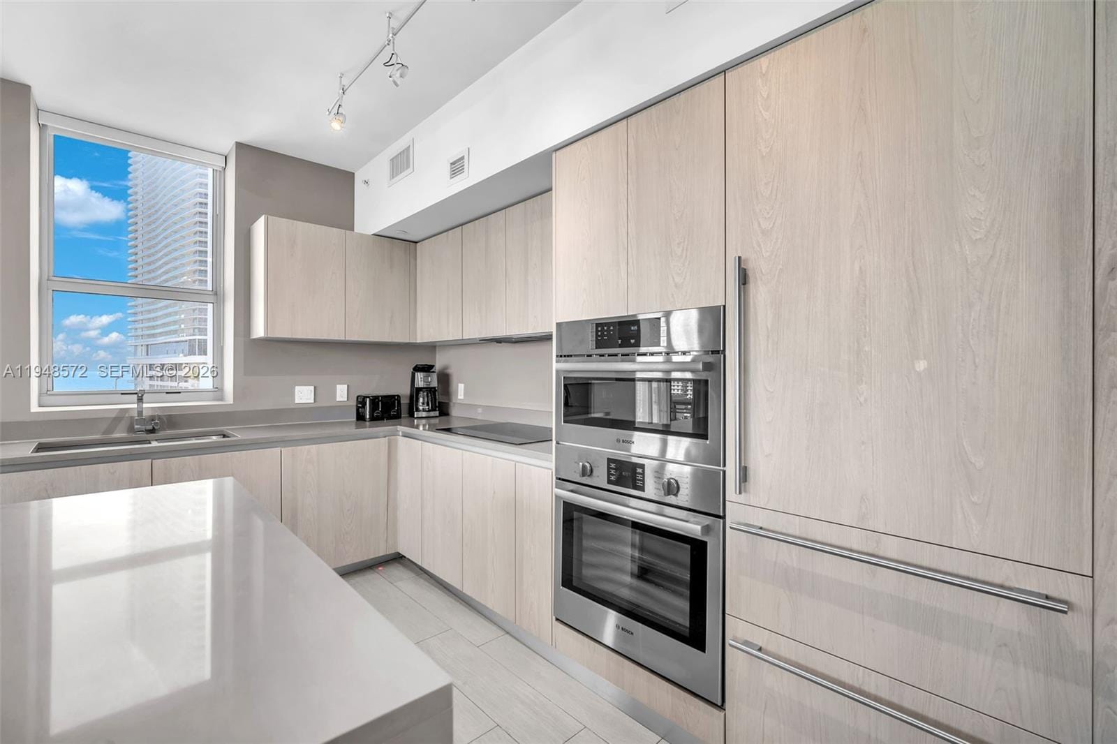 4010 S Ocean Drive R701 — photo 9