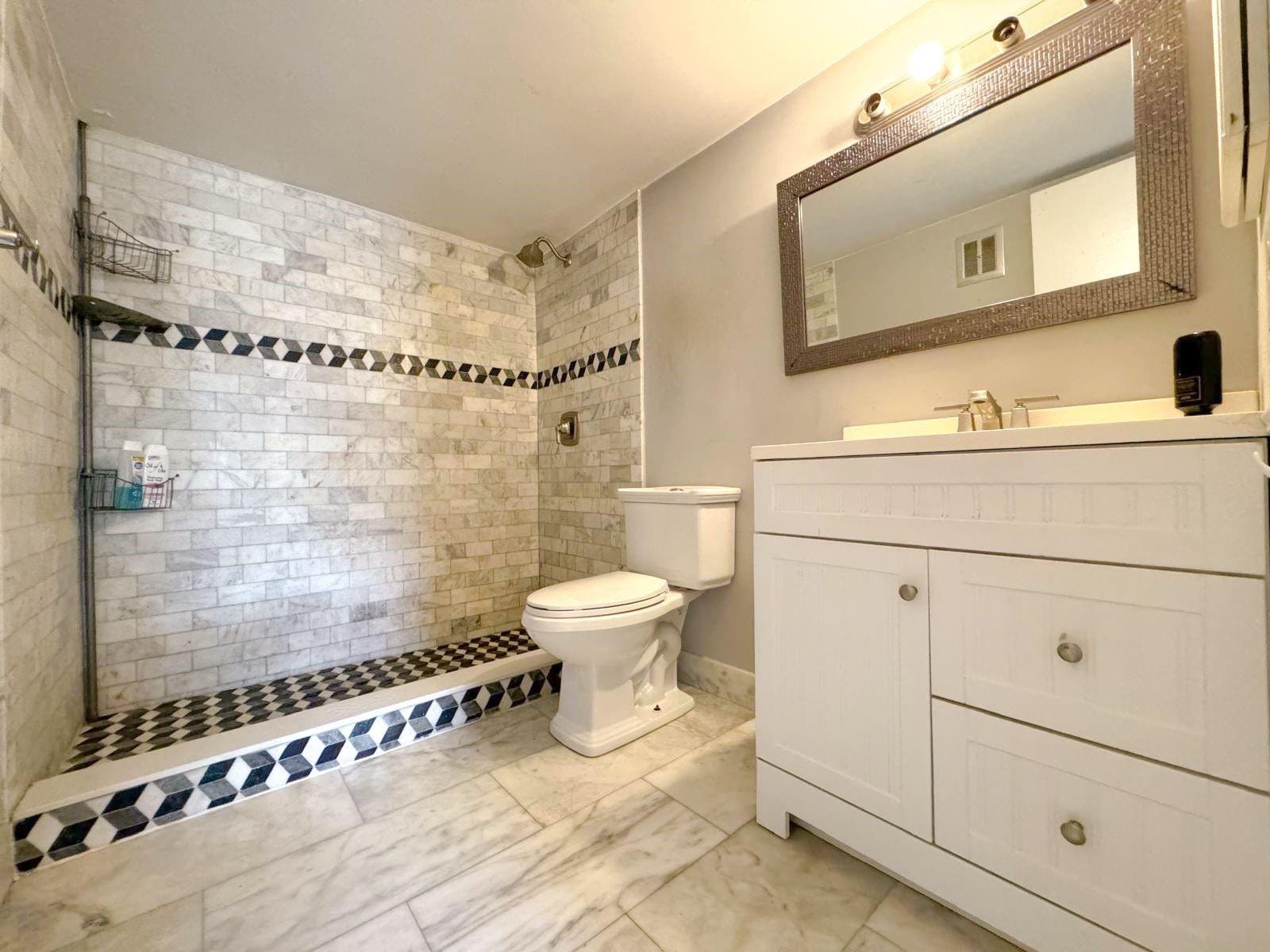 12 NE 19th Court 204A — photo 10