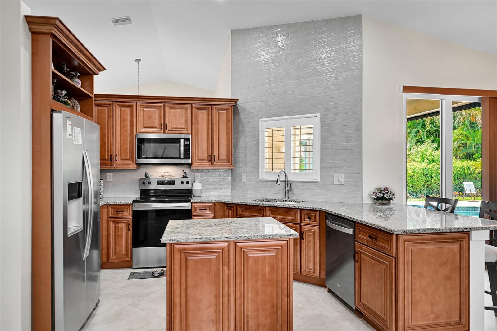 4910 NW 104th Avenue — photo 9