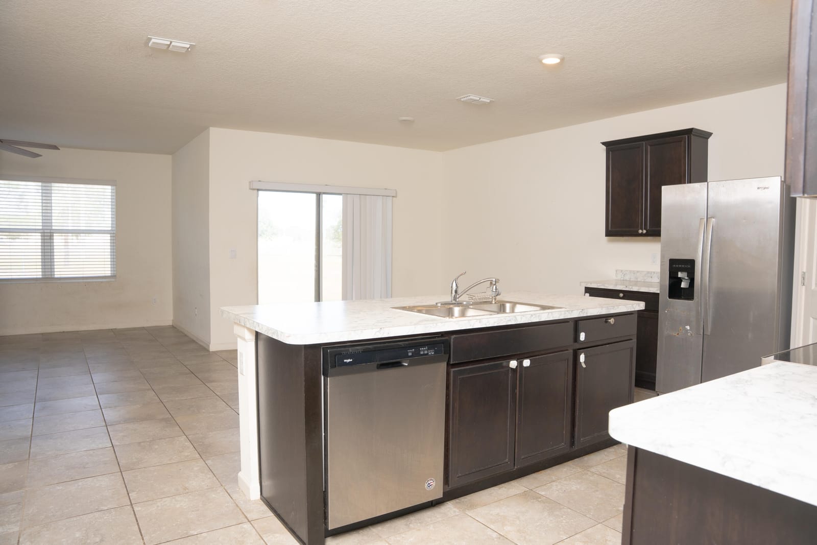 789 SW Tulip Boulevard — photo 4