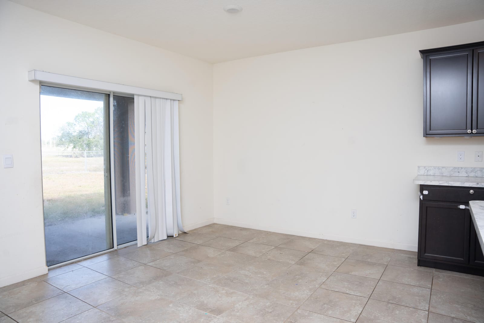 789 SW Tulip Boulevard — photo 7