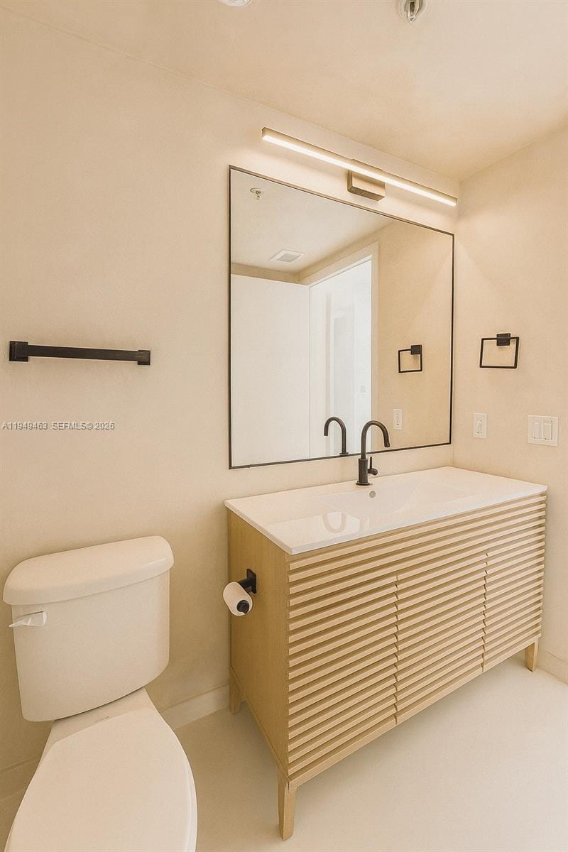1861 S River Drive 2505 — photo 9