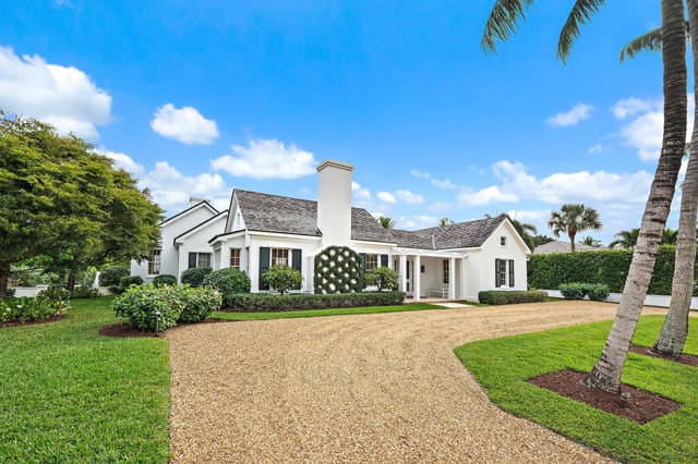 11726 SE Laurel Lane, sold in Shellbridge, Hobe Sound, FL