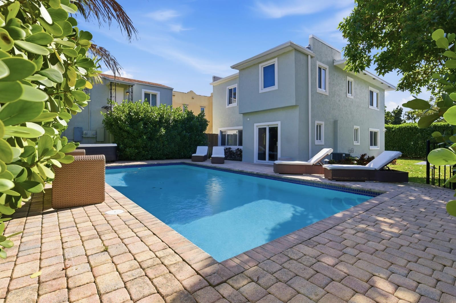 921 Ortega Road — photo 3