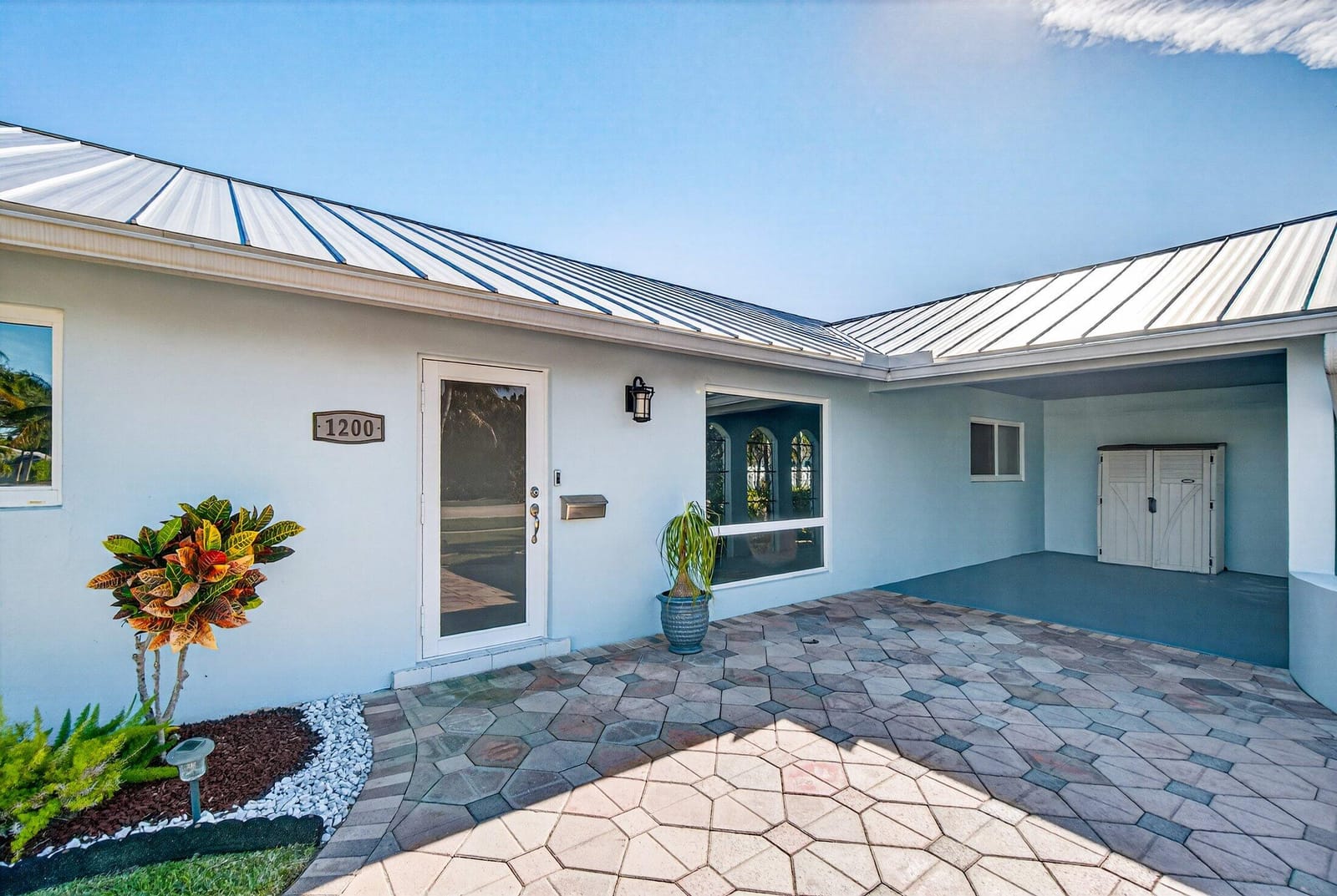 1200 SW 12th Terrace — photo 3
