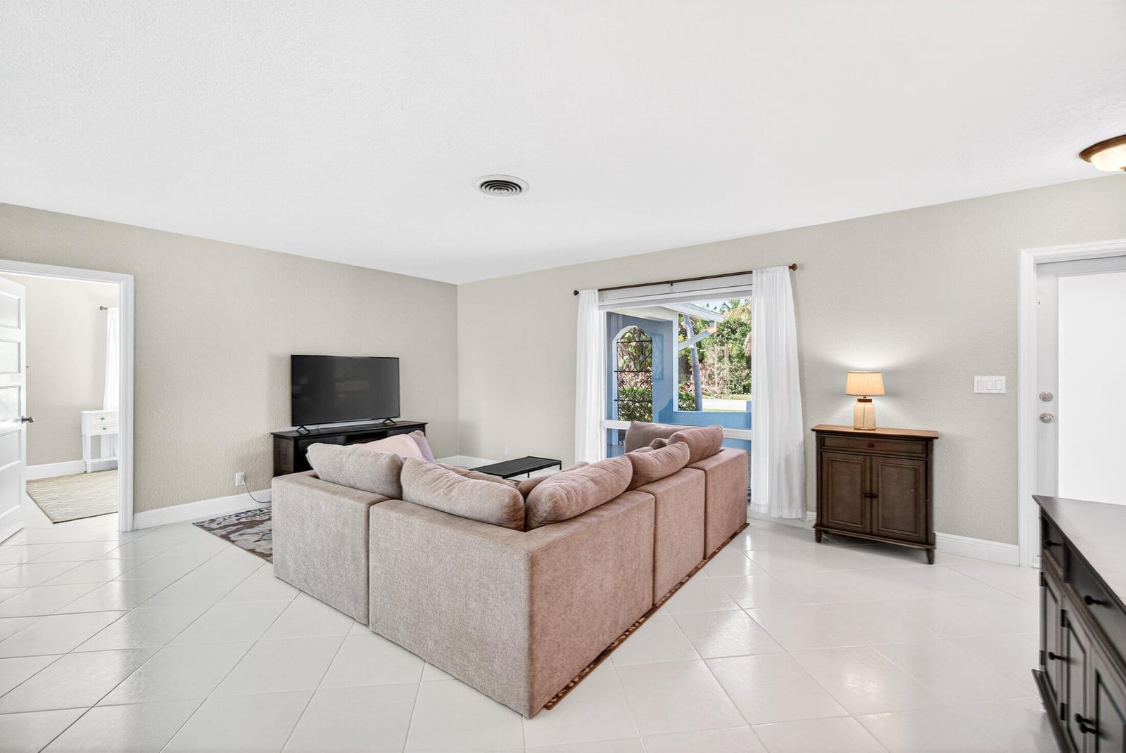 1200 SW 12th Terrace — photo 5