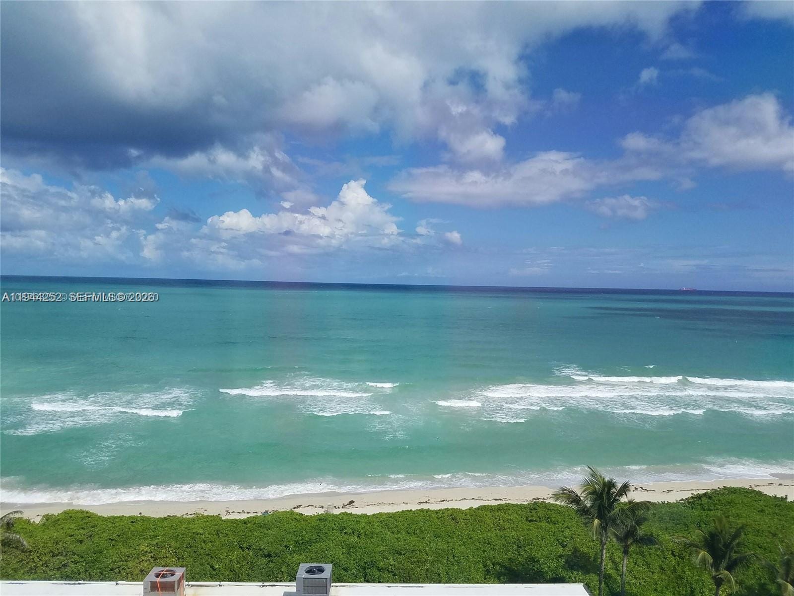 5401 SE Collins Avenue 1412 — photo 9