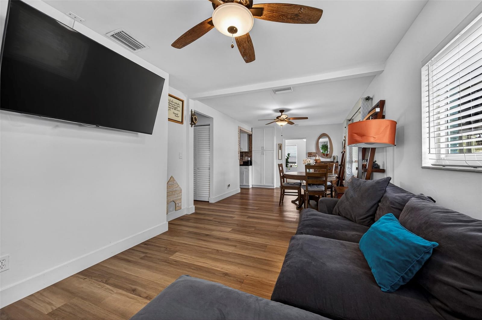 270 NE 42nd Court, Oakland Park, FL 33334 photo 16