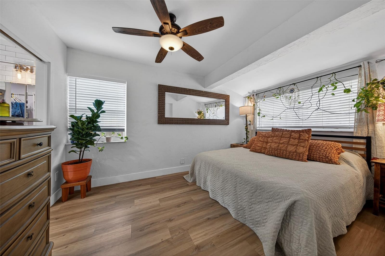 270 NE 42nd Court — photo 7
