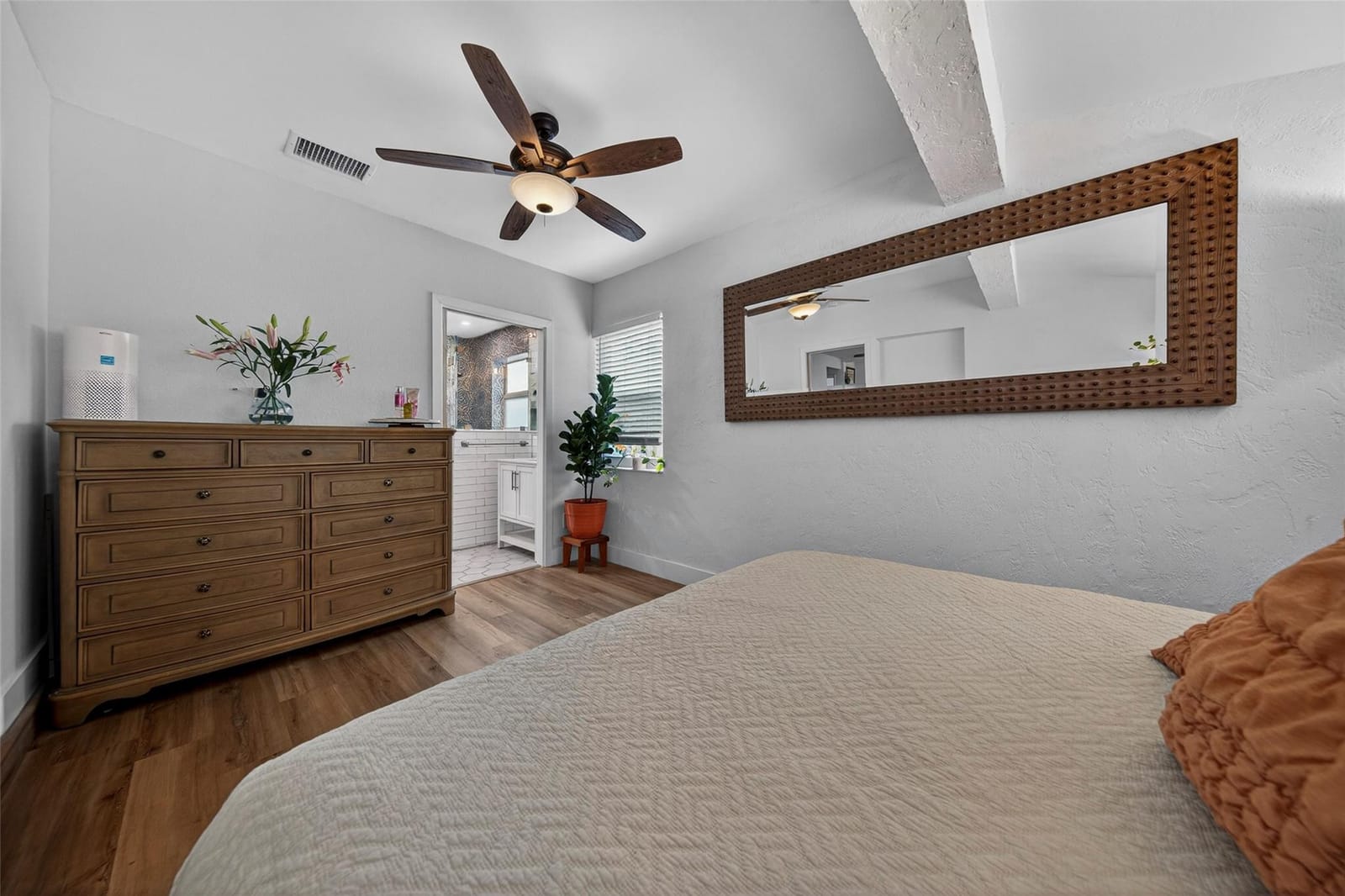 270 NE 42nd Court — photo 8