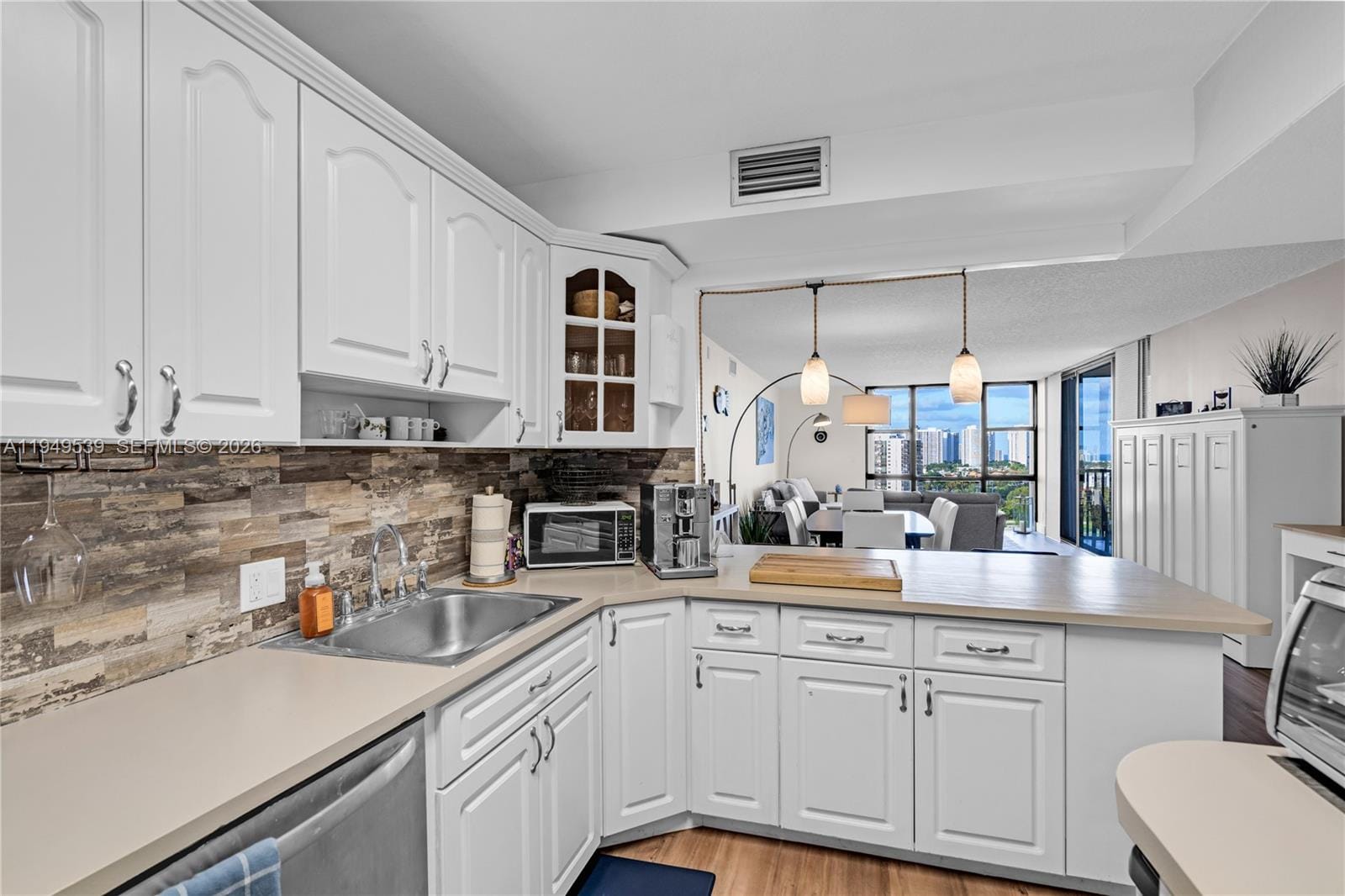 20301 W Country Club Drive 1623, Aventura, FL 33180 photo 27