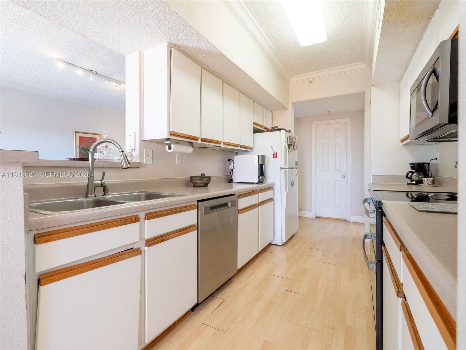 11700 SW 2nd Street 13202 — photo 11