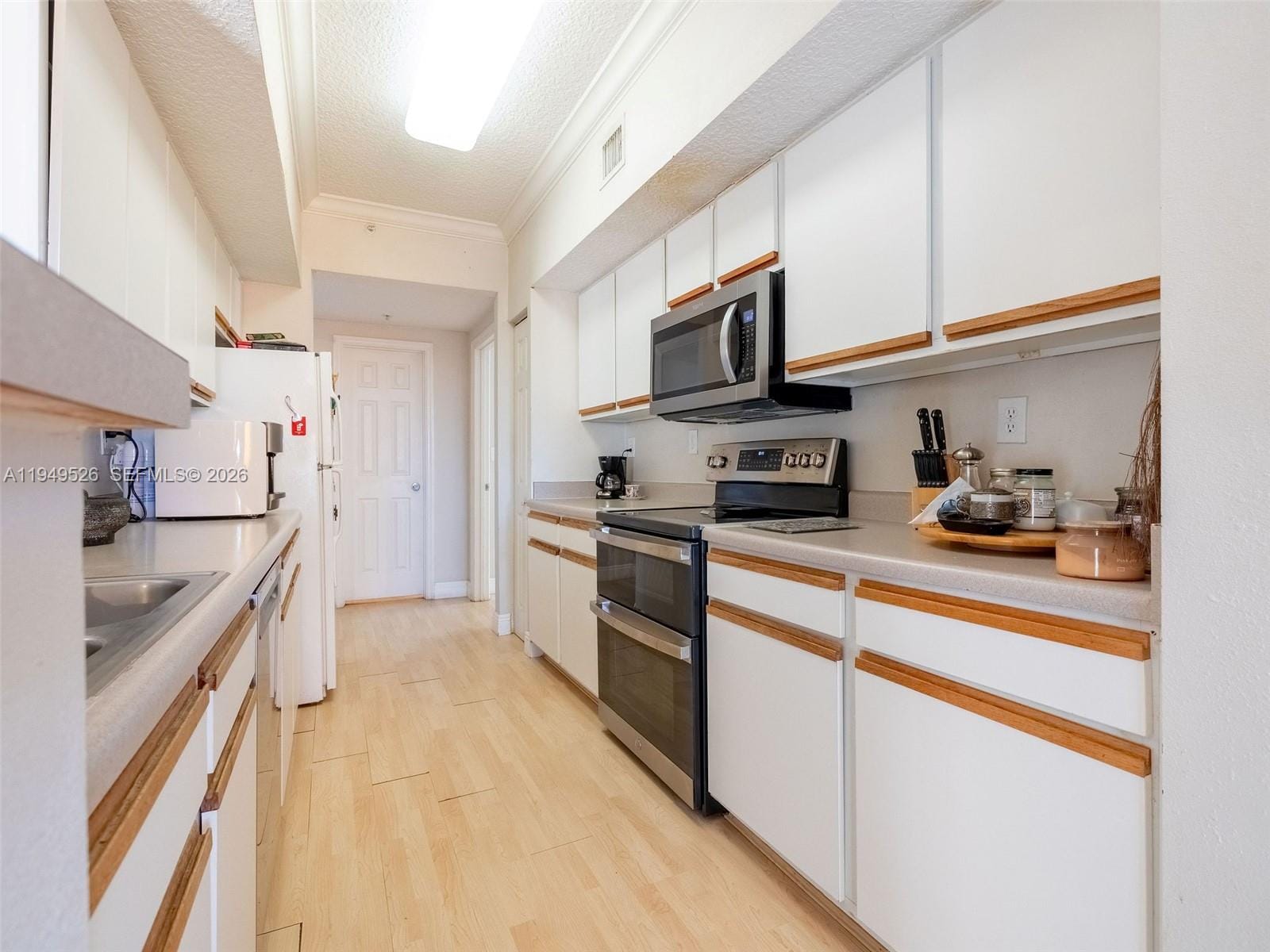 11700 SW 2nd Street 13202 — photo 12