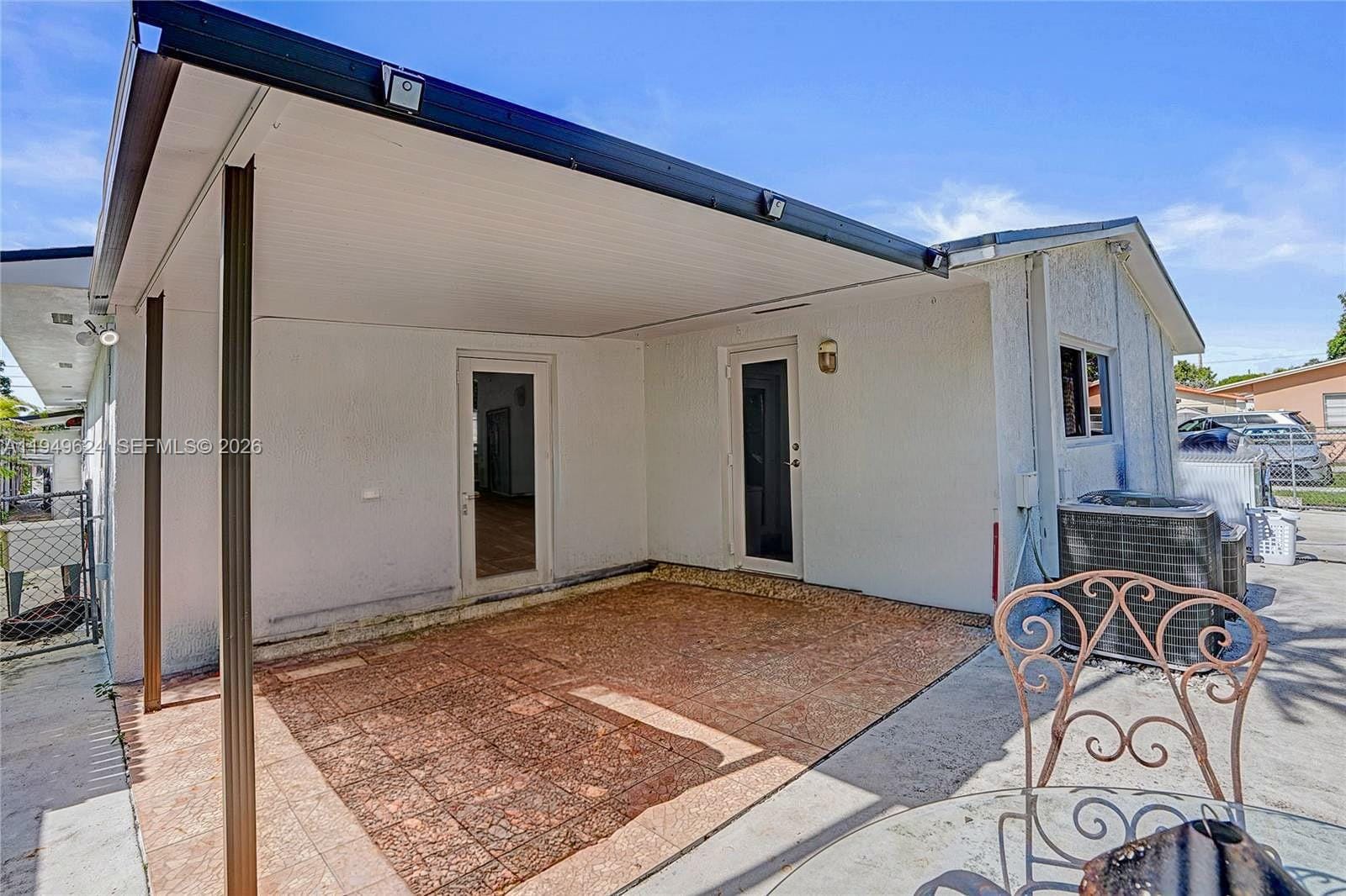 901 NW 34th Avenue — photo 11