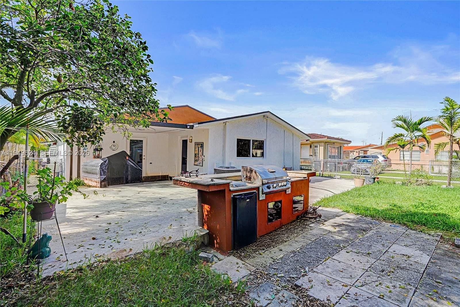 901 NW 34th Avenue — photo 6