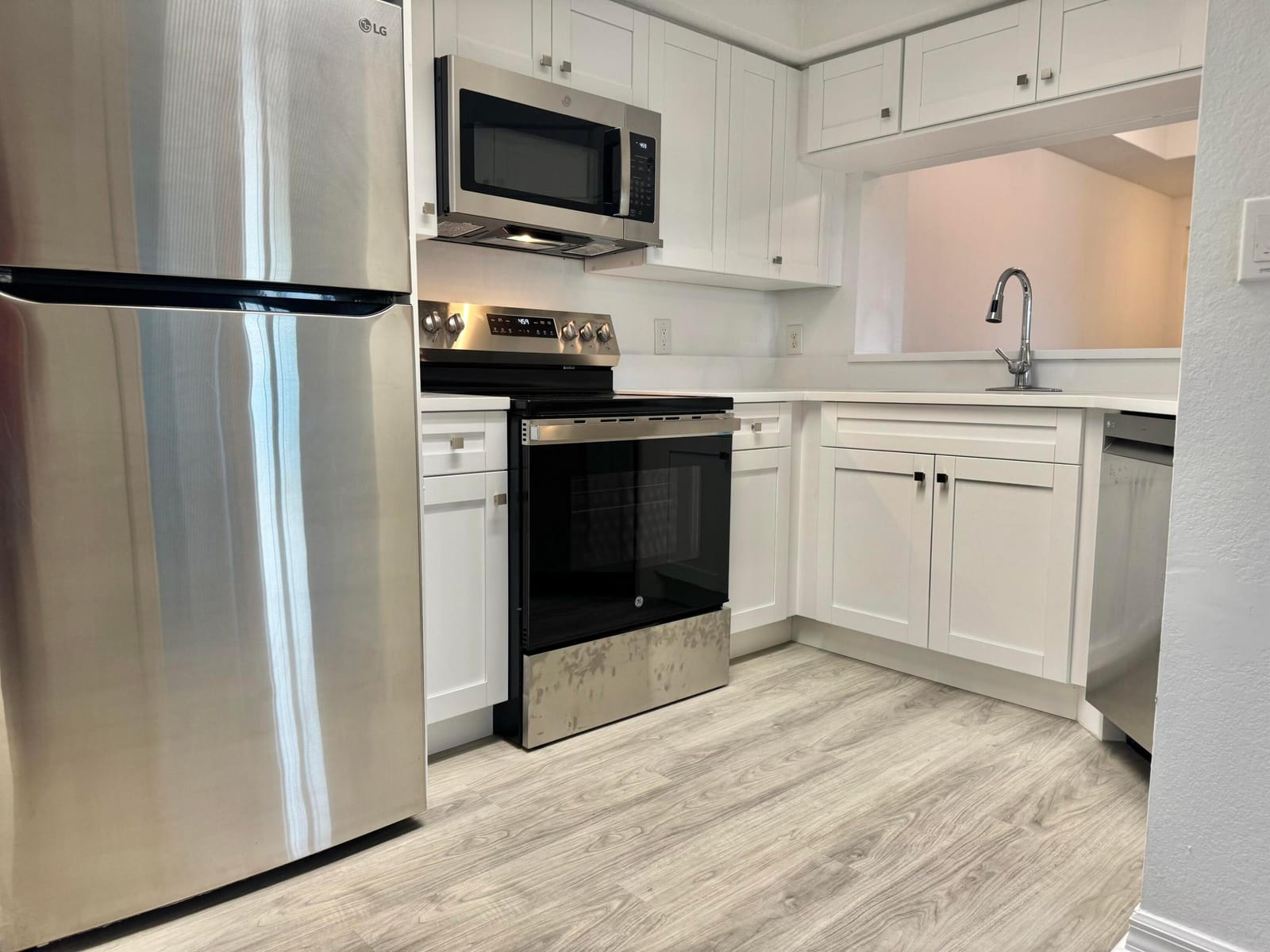 2725 Anzio Court 304 — photo 7