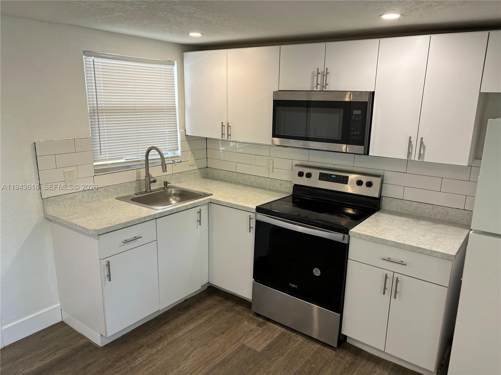 10417 NW 6th Avenue, Miami, FL 33150 photo 5