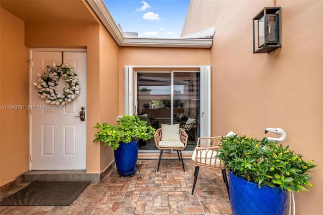 10305 SW 154th Cir Court 26, sold in Chateaubleau At Hammocks, Miami, FL
