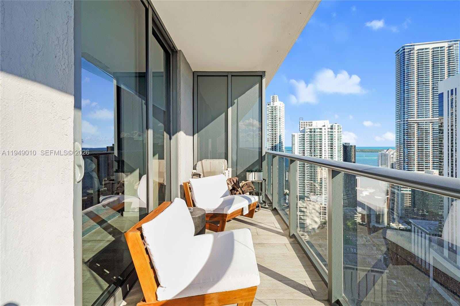 45 SW 9th Street 3405, Miami, FL 33130 photo 17