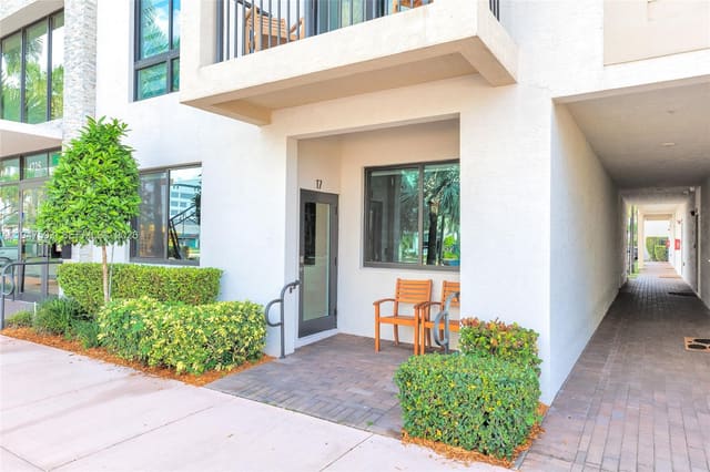 4725 NW 85th Avenue 17, sold in Urbana At The Residences, Doral, FL