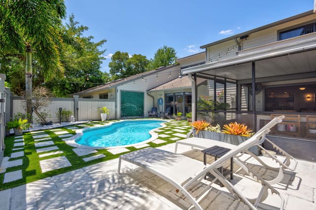 13400 Bedford Mews Court, sold in Bedford Mews At Wellington, Wellington, FL