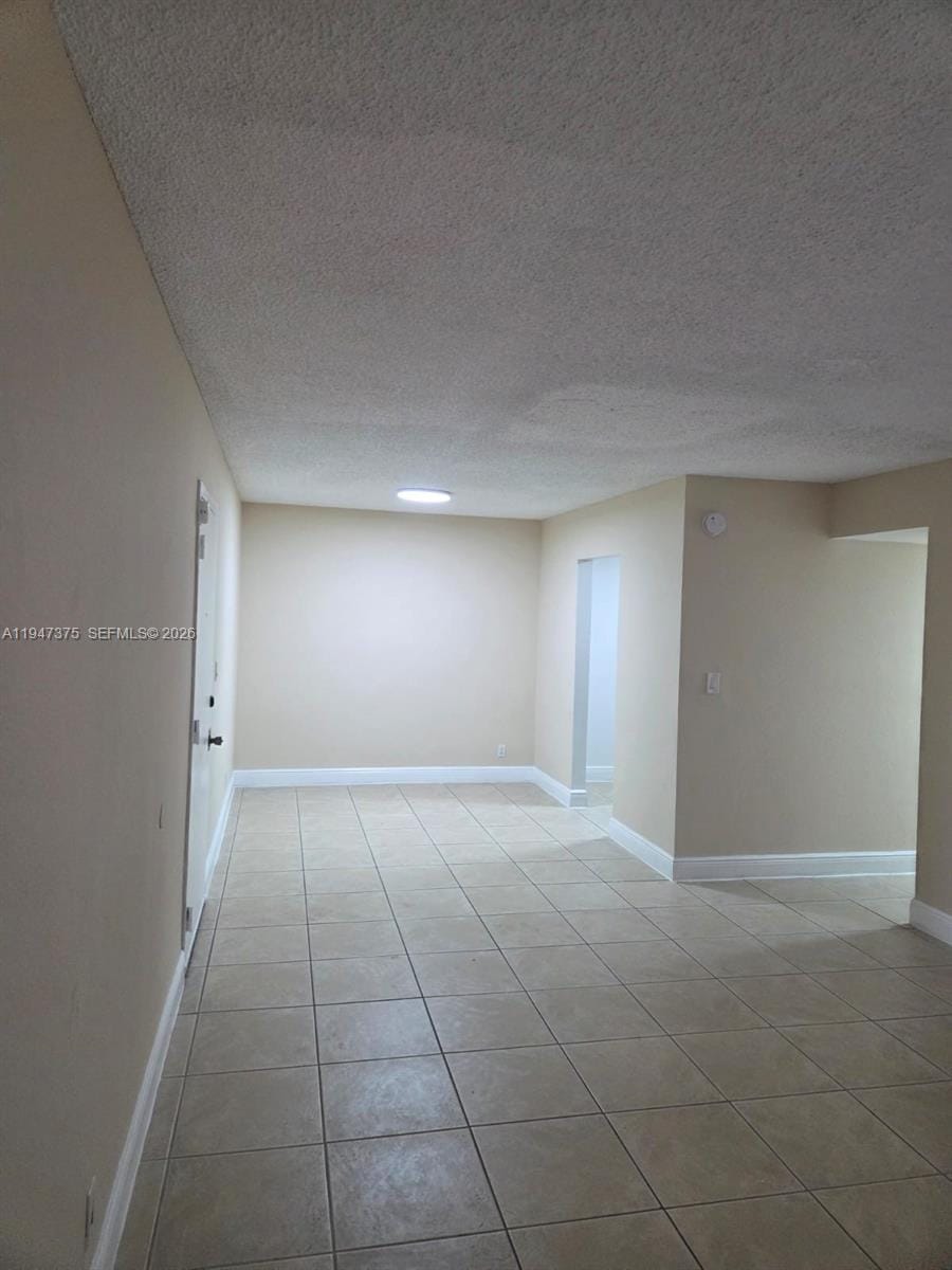 5221 Geneva Way 302 — photo 6