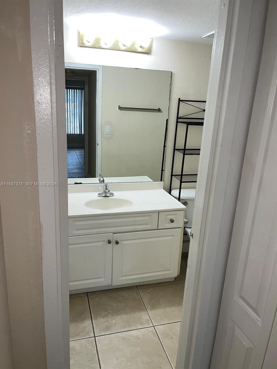 5221 Geneva Way 302 — photo 10