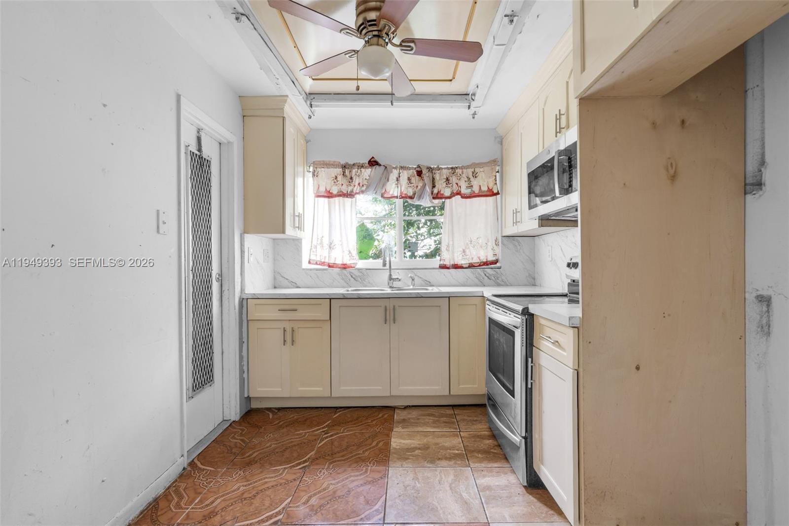 4047 NW 16th Street 107 — photo 5