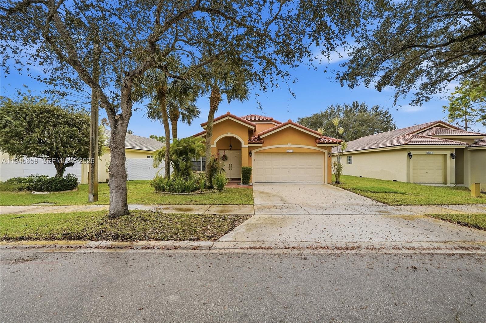 20494 SW 5th Street, Pembroke Pines, FL 33029 photo 2
