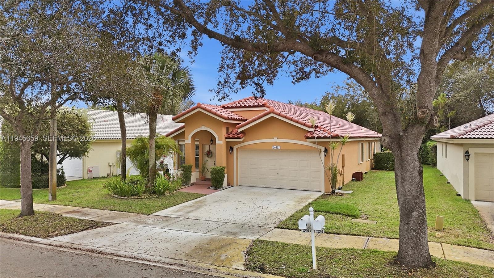 20494 SW 5th Street, Pembroke Pines, FL 33029 photo 3