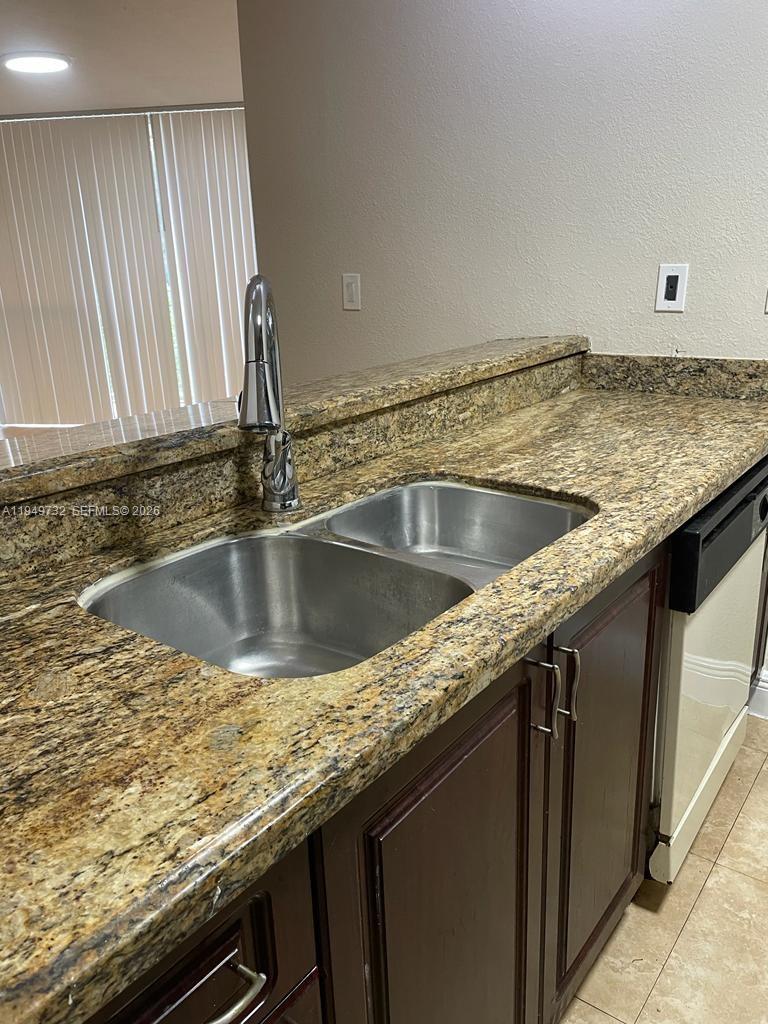 7075 NW 186th Street C505, Hialeah, FL 33015, Hialeah