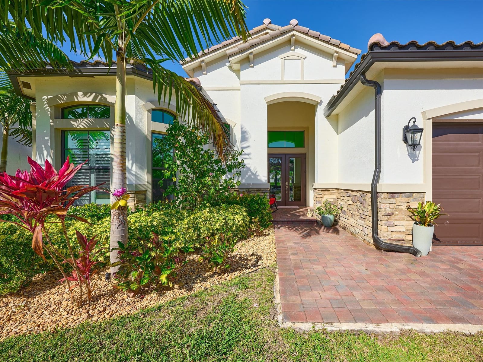 7814 Rowan Terrace — photo 4