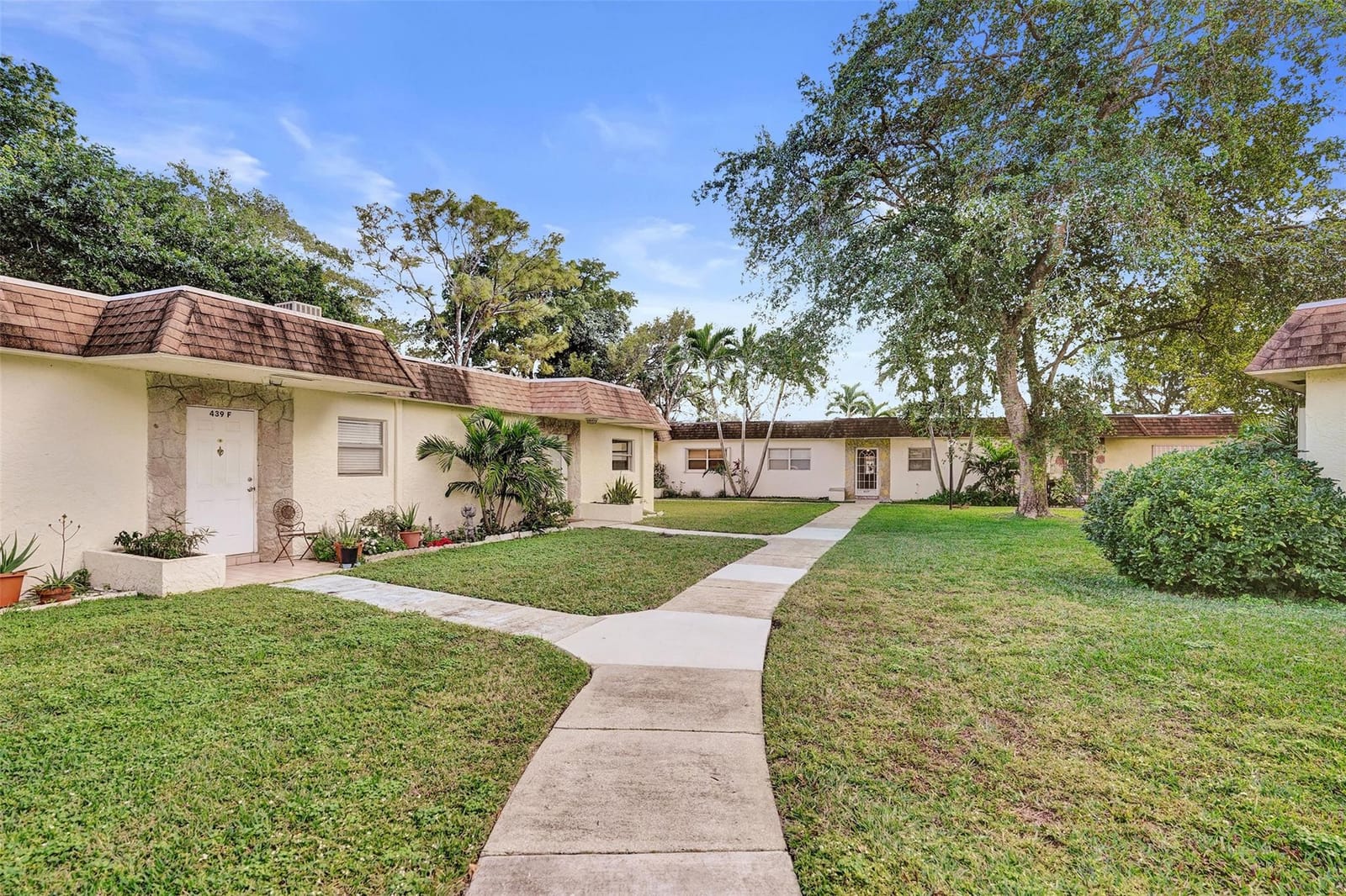 439 SW Natura Avenue A, Deerfield Beach, FL 33441