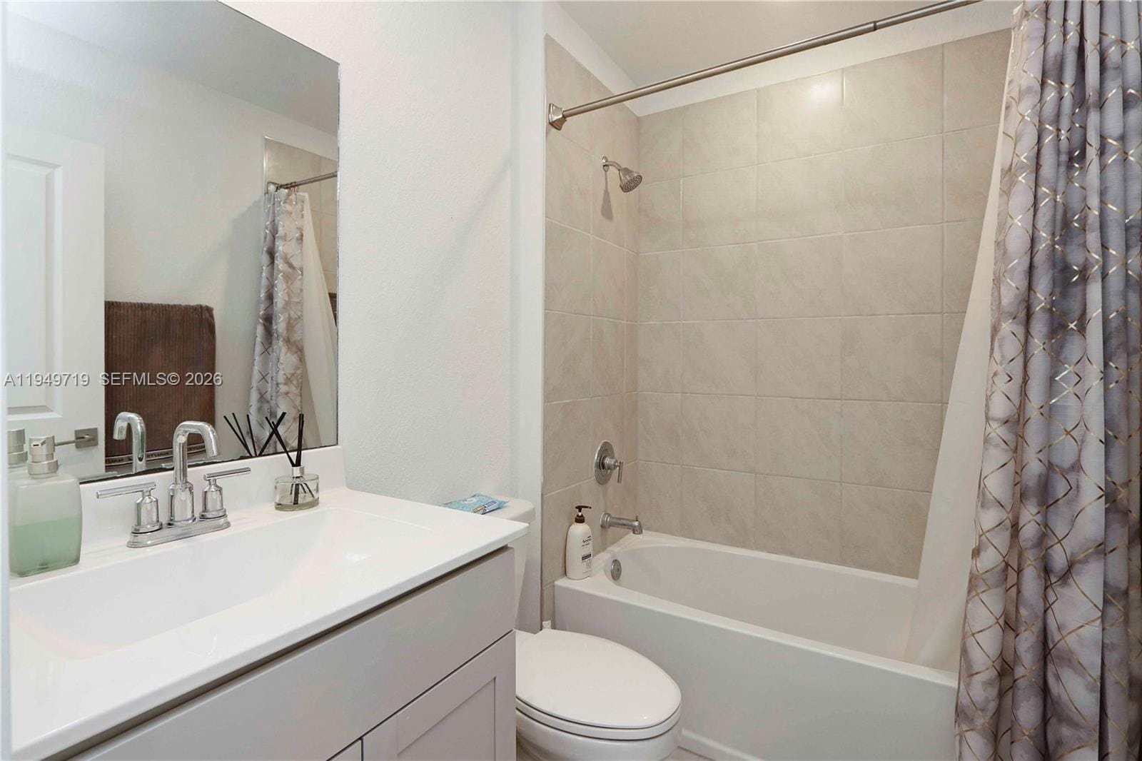 2432 SE 10th Court, Homestead, FL 33035 photo 18