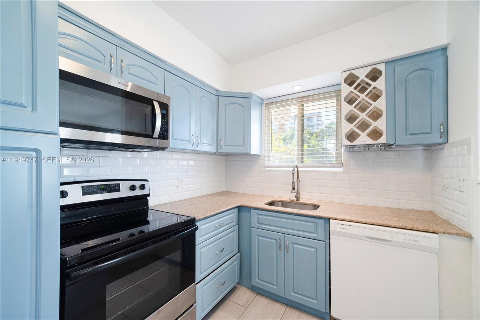 630 79th Street, Miami Beach, FL 33141 photo 8