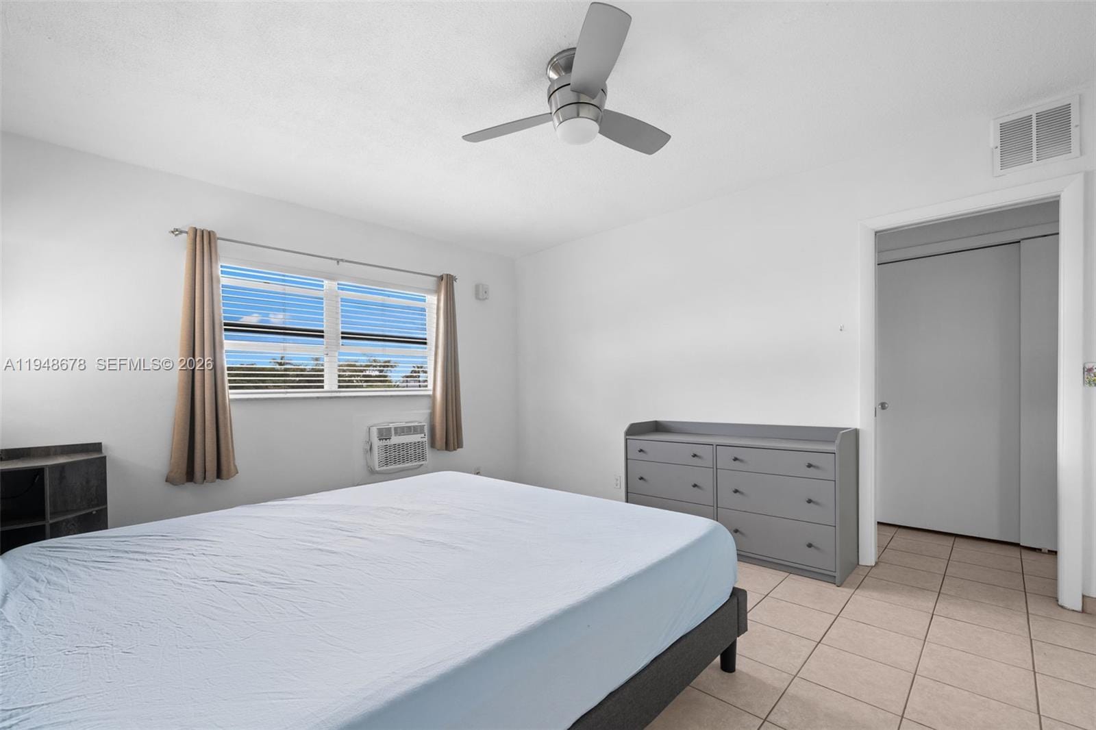 141 NE 10th Avenue 26C — photo 5