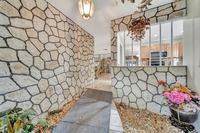 244 NW 43rd Street, sold in Buena Vista, Miami, FL