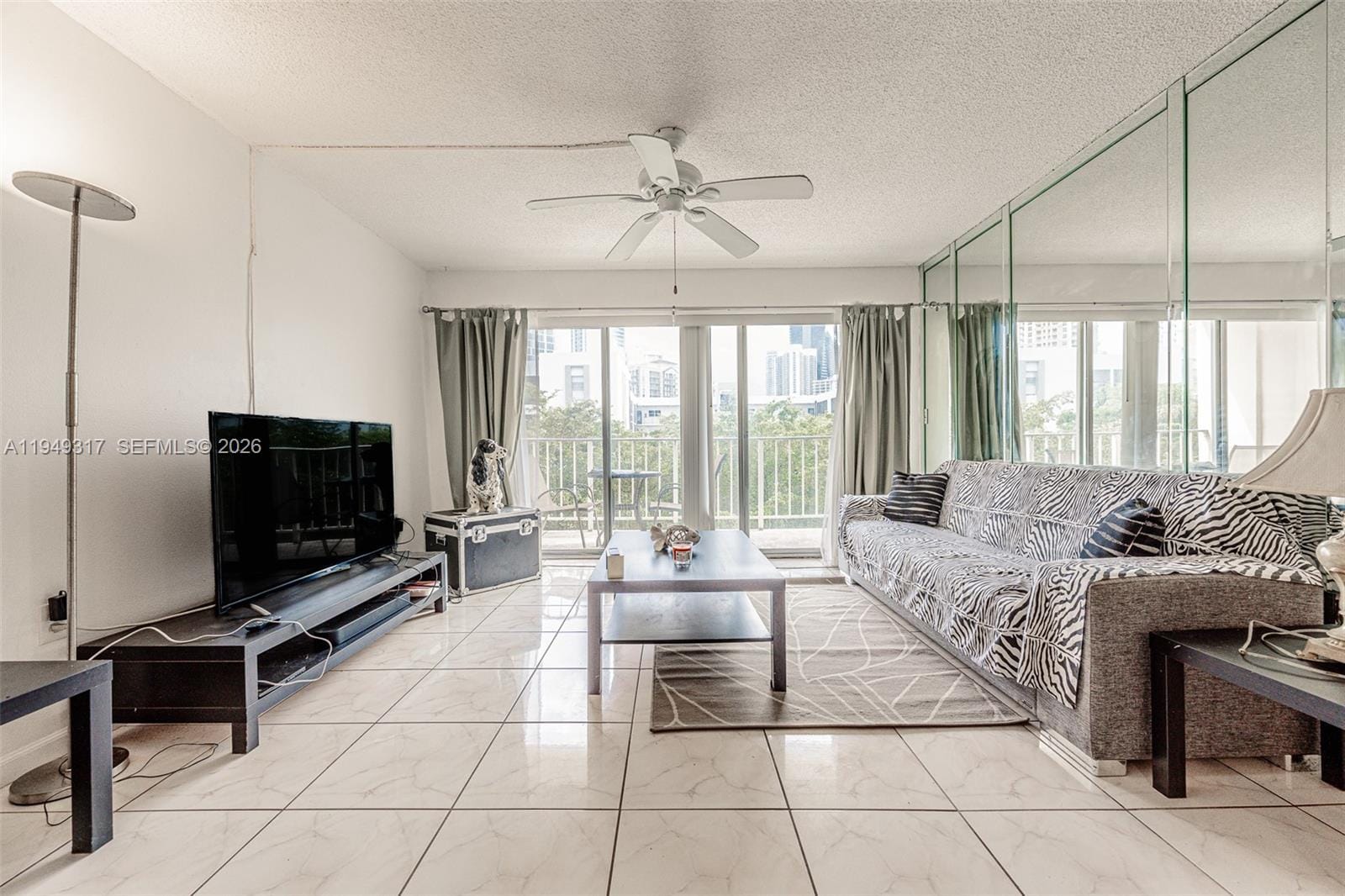 200 178th Drive 406, Sunny Isles Beach, FL 33160 photo 4
