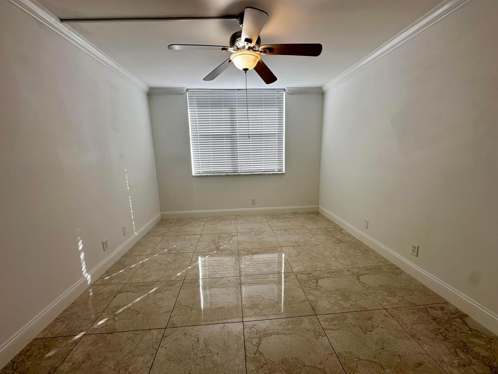 1810 New Palm Way 417 — photo 11