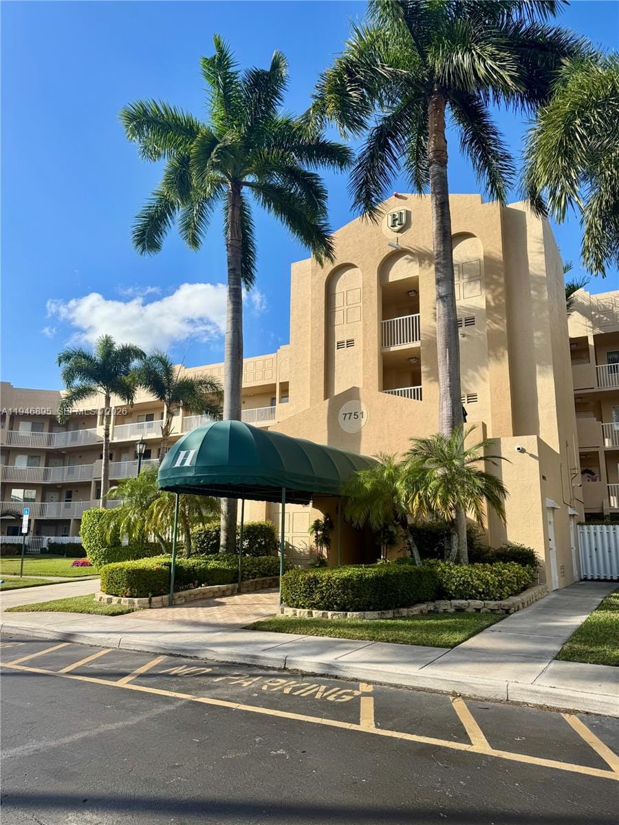 7751 Southampton Terrace 310, Tamarac, FL 33321 photo 8