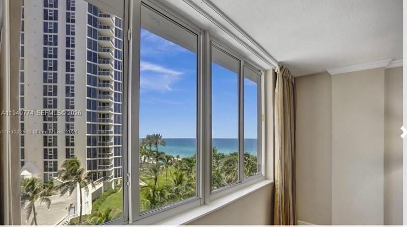 19201 Collins Avenue 422 — photo 2