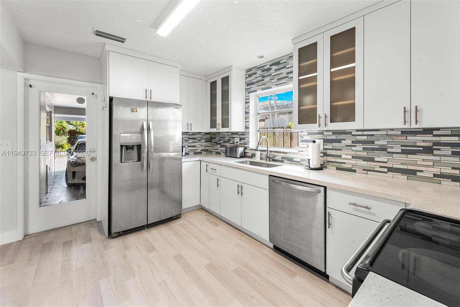 81 NE 47th Street, Oakland Park, FL 33334 photo 14